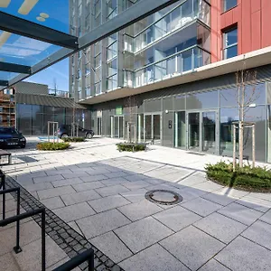  Apartament River View With Balcony & Free Garage By Renters Polska